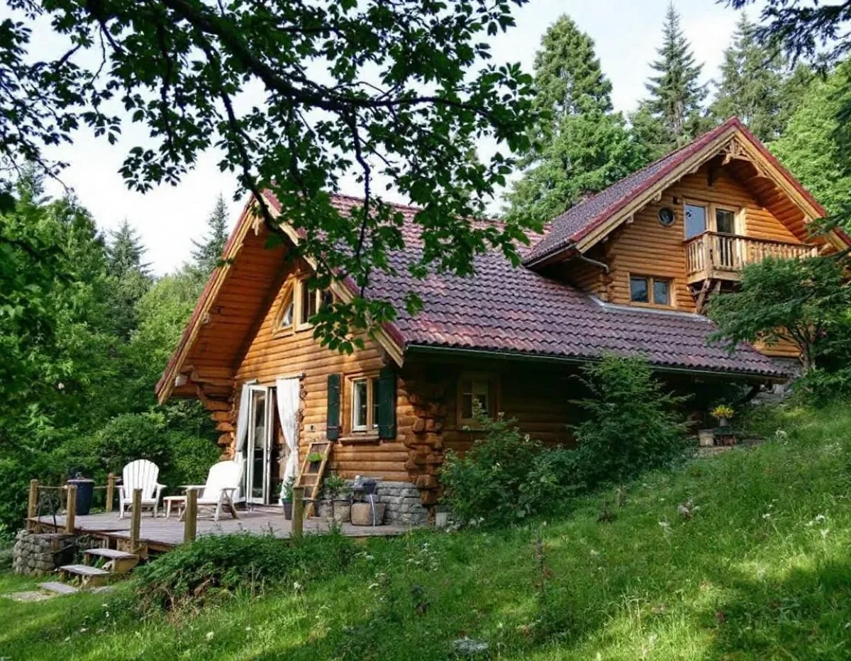 Guide Complet pour Vivre dans un Chalet sur son Terrain : Règles Essentielles et Conseils Pratiques